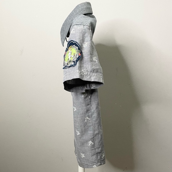 WHERE THE WILD THINGS ARE Chambray Short Sleeve Button Down Shirt - Picture 4 of 7